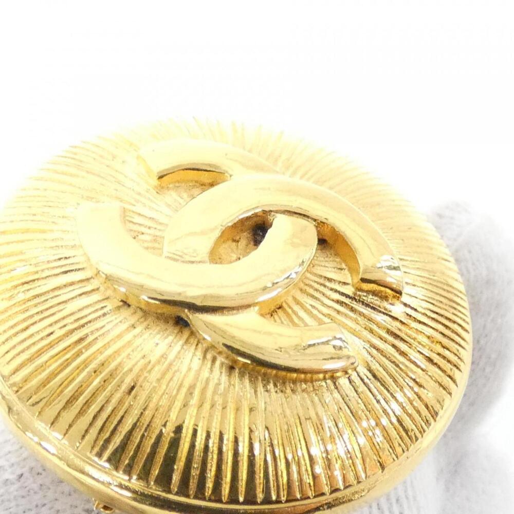 CHANEL Gold Brooch - Picture 3 of 5